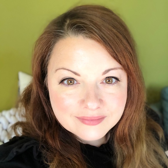 Meet your Posher, Amy - Picture 1 of 1